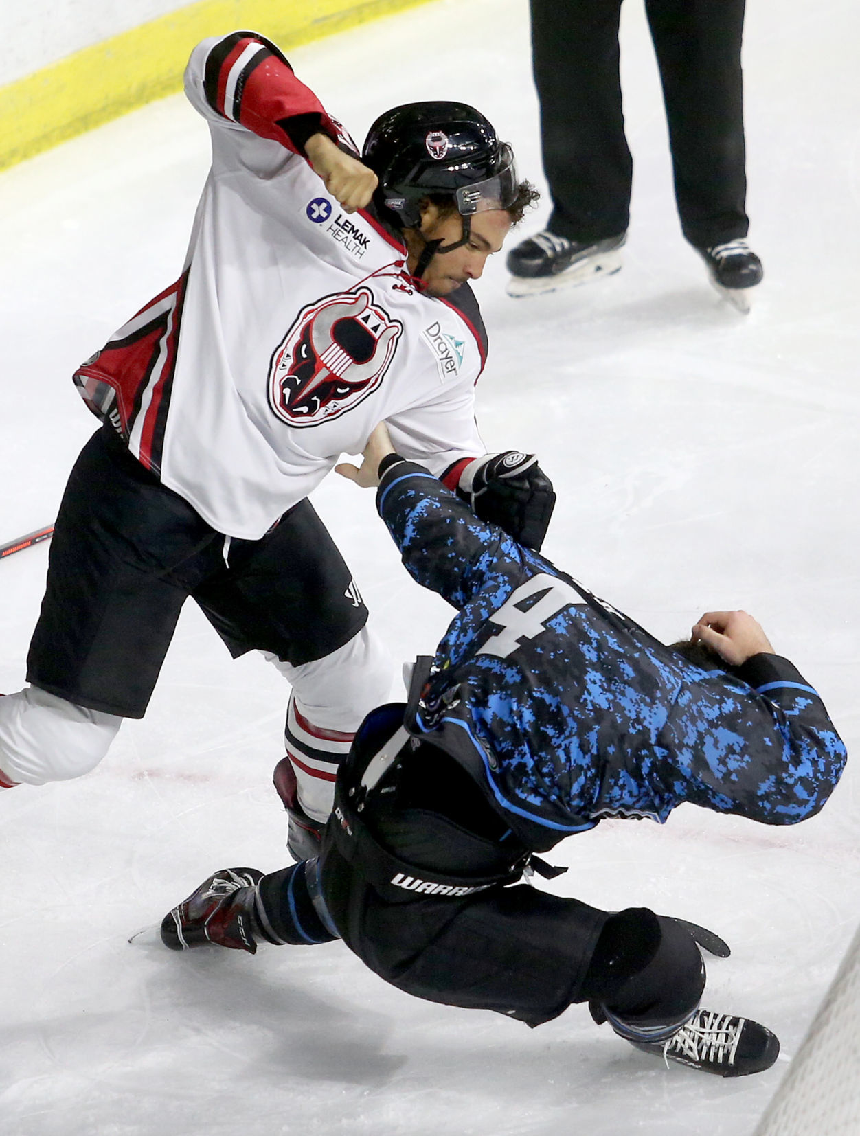 110918-Storm-Hockey-008